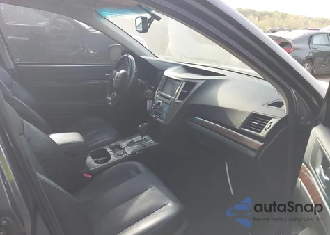 2013 Subaru Legacy 2.5I Limited z USA, uszkodzony, nr VIN 4S3BMCL62D3003808